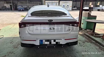 Photo 1 of 21: 2021 Kia K5 — Korean insurance auction