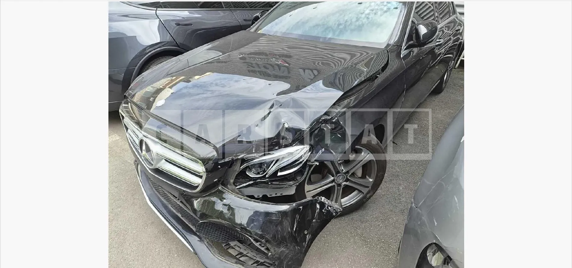 Photo 2 of 14: 2016 Mercedes-Benz E300 — Korean insurance auction