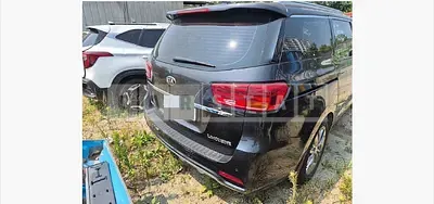 Photo 1 of 57: 2018 Kia Carnivals — Korean insurance auction