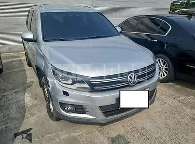 Photo 1 of 25: 2015 Volkswagen Tiguan 2.0 TDI Blue Motion, VIN WVGZZZ5NZFW504853 — Korean insurance auction