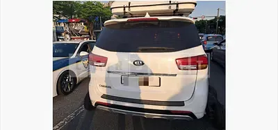 Photo 1 of 12: 2017 Kia Carnivals — Korean insurance auction