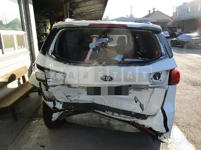 Photo 1 of 11: 2016 Kia Carnivals, VIN KNAMC81ABHS276155 — Korean insurance auction