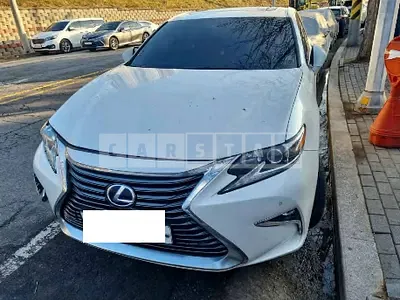 Photo 1 of 20: 2016 Lexus ES300h — Korean insurance auction