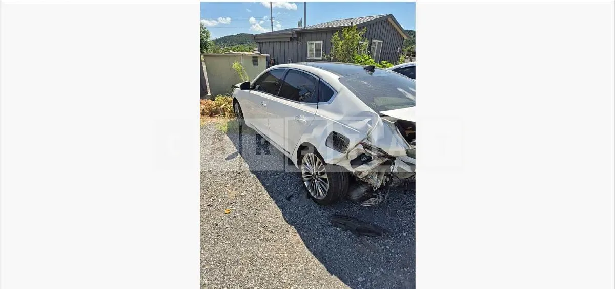 Photo 2 of 10: 2017 Kia K7 — Korean insurance auction