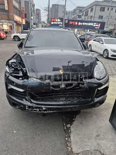 Photo 1 of 5: 2017 Porsche Cayenne Diesel — Korean insurance auction