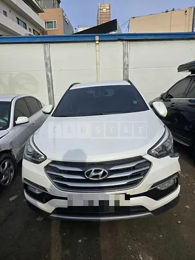 Photo 1 of 9: 2015 Hyundai Santa Fe DM — Korean insurance auction