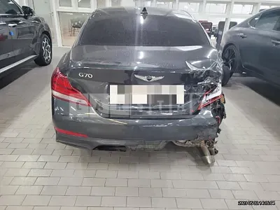 Photo 1 of 18: 2019 Genesis G70 2.0T — Korean insurance auction