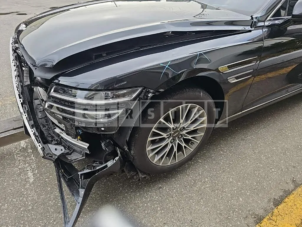 Photo 2 of 12: 2021 Genesis G80, VIN KMTGB41CDNU116052 — Korean insurance auction