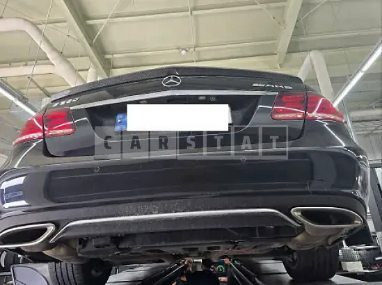 Photo 2 of 8: 2015 Mercedes-Benz E 200 — Korean insurance auction