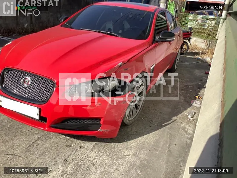 Photo 2 of 14: 2015 Jaguar XF 3.0d, VIN SAJAA0544FNU85494 — Korean insurance auction