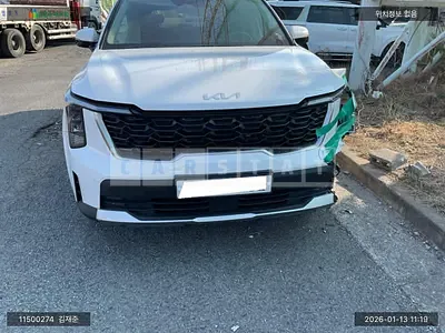 Photo 1 of 14: 2025 Kia Sorento, VIN KNARL81FGTA381353 — Korean insurance auction