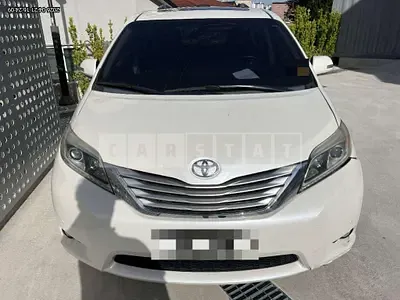 Photo 1 of 19: 2015 Toyota Siena — Korean insurance auction