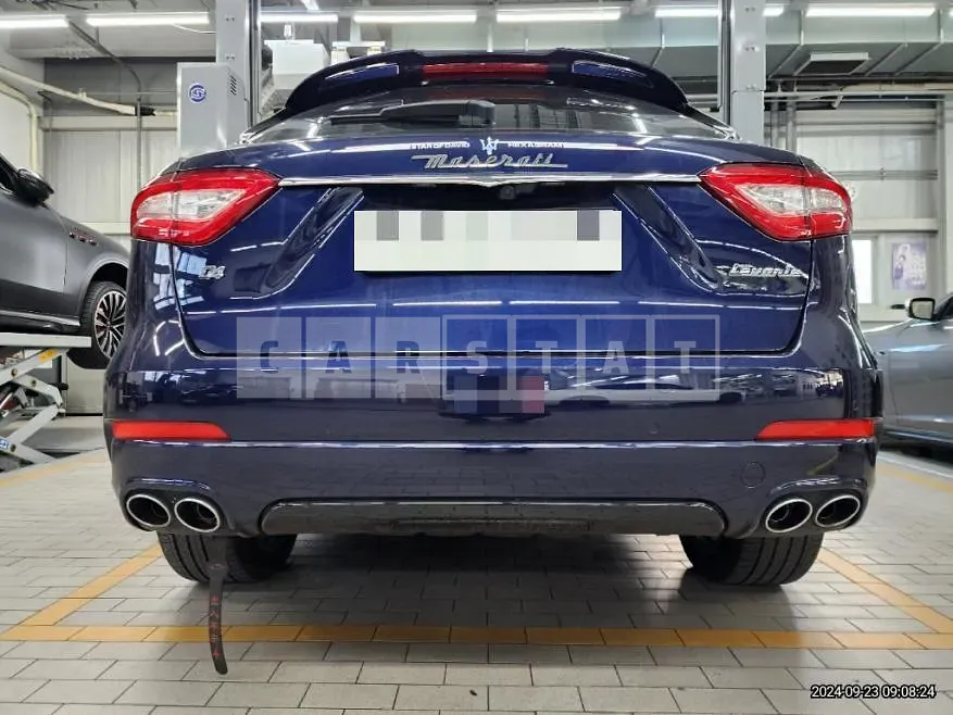 Photo 2 of 21: 2018 Maserati Levante Diesel — Korean insurance auction