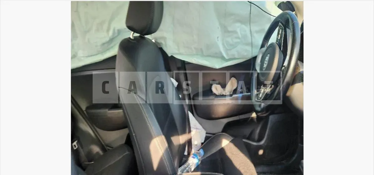 Photo 2 of 19: 2019 Kia Sportage — Korean insurance auction