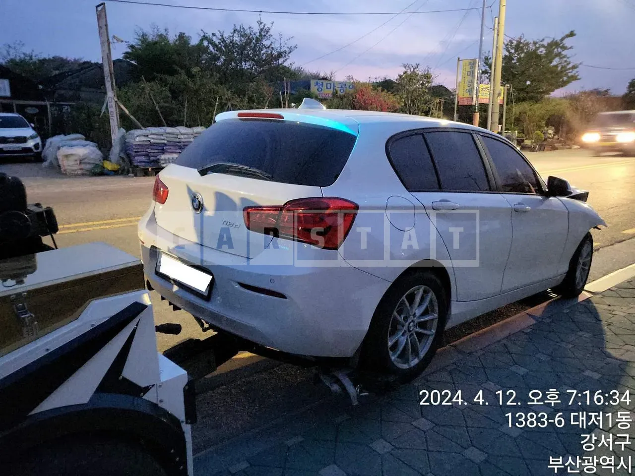 Photo 2 of 4: 2018 BMW 118d, VIN WBA1S5103J5L14348 — Korean insurance auction