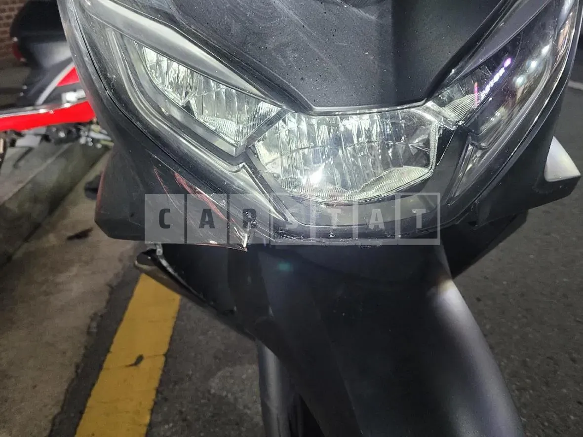 Photo 2 of 15: 2021 Honda (Two-Wheel) PCX125 (WW125A) — Korean insurance auction