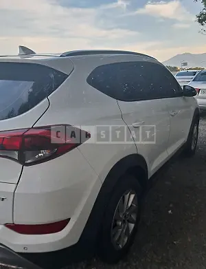 Photo 2 of 10: 2017 Hyundai Tucson, VIN KMHJ3815GHU358354 — Korean insurance auction