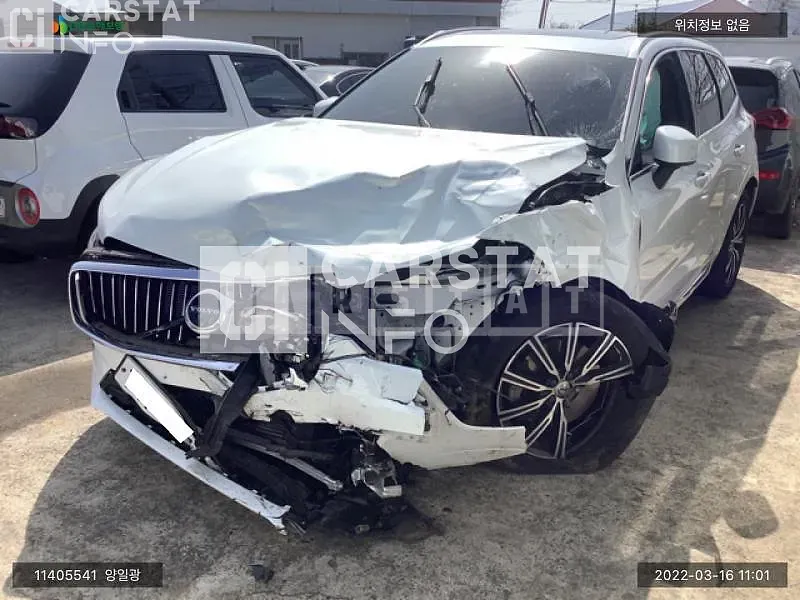 Photo 2 of 10: 2020 Volvo XC60 T6 AWD, VIN YV1UZA22CL1411342 — Korean insurance auction