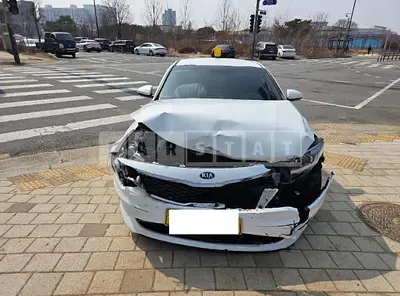 Photo 1 of 7: 2018 Kia K5, VIN KNAGU416BJA197253 — Korean insurance auction