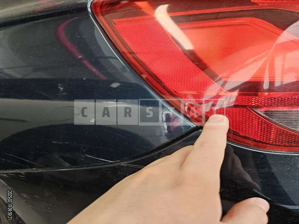 Photo 2 of 3: 2015 BMW 118d Sport Lights, Bumpers, Wheels — Korean insurance auction