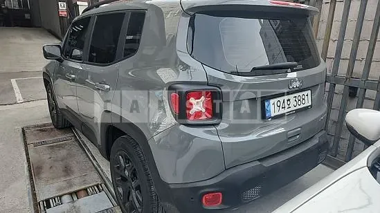 Photo 2 of 25: 2022 Jeep Zip Renegade 1.3 FWD — Korean insurance auction