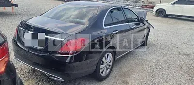 Photo 1 of 10: 2019 Mercedes-Benz C220 d — Korean insurance auction