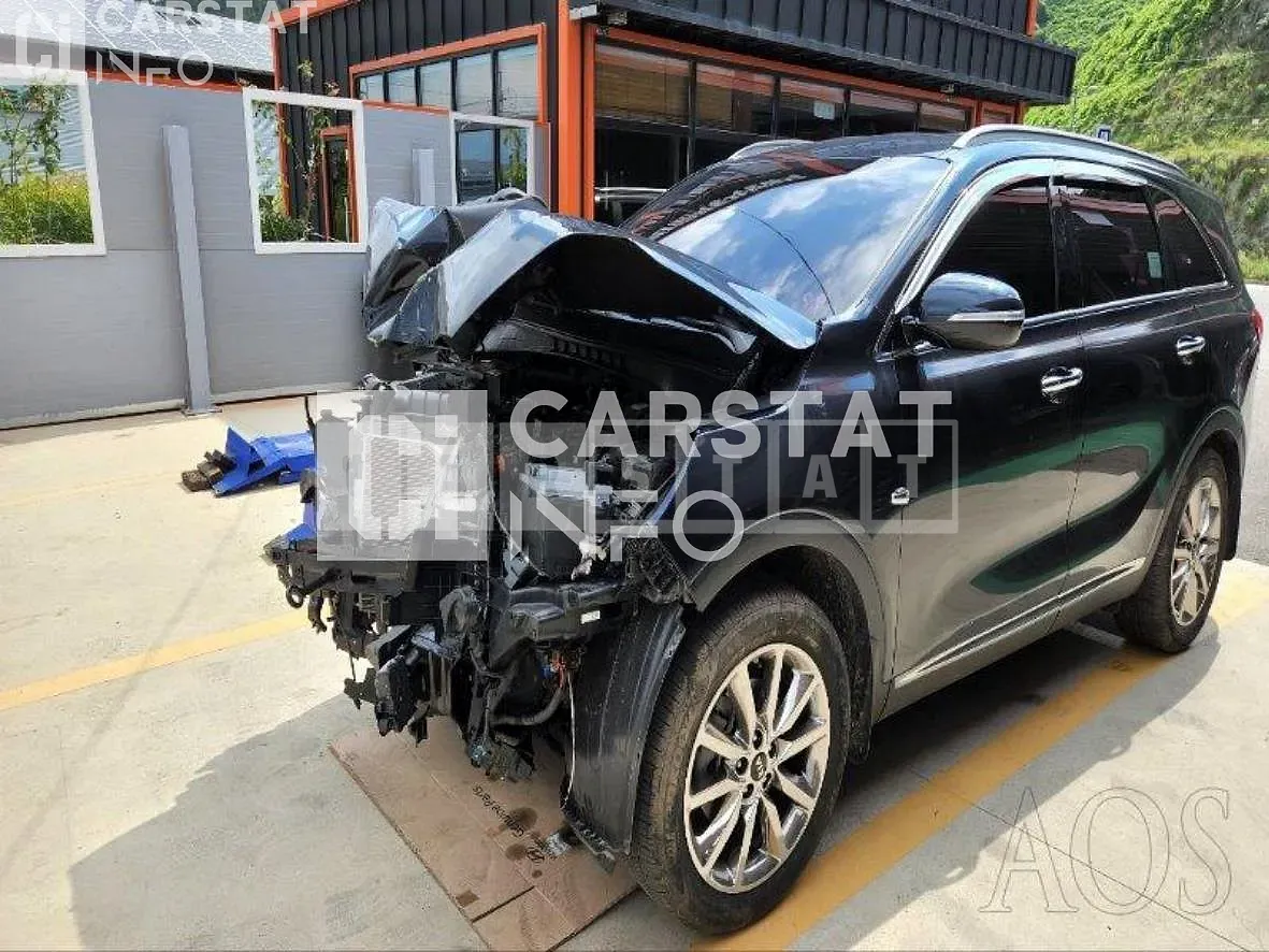 Photo 2 of 10: 2016 Kia Sorento 2.0 (4WD) — Korean insurance auction