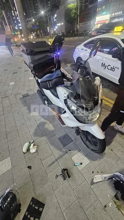 Photo 1 of 3: 2015 Honda (Two-Wheel) PCX125 — Korean insurance auction