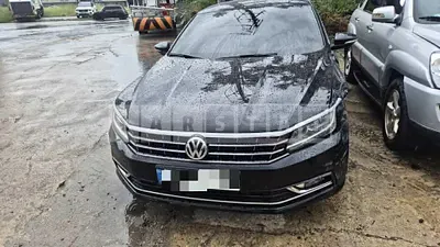 Photo 1 of 11: 2018 Volkswagen Passat 2.0 TSI — Korean insurance auction