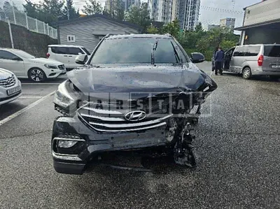 Photo 1 of 15: 2016 Hyundai Santa Fe, VIN KMHSW81UBGU625311 — Korean insurance auction