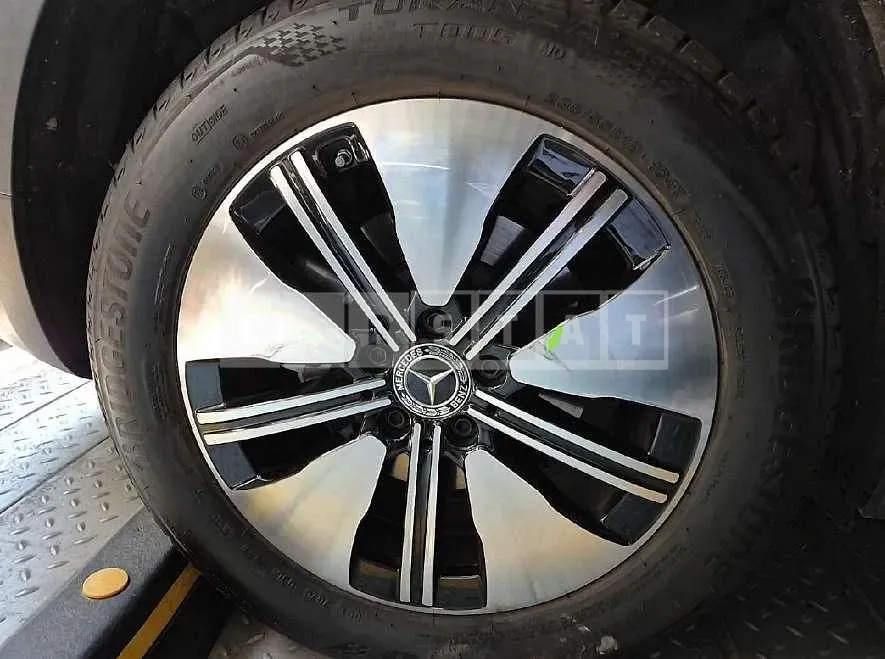 Photo 2 of 2: 2024 Mercedes-Benz (parts) EQB 300 4Matic Wheels — Korean insurance auction