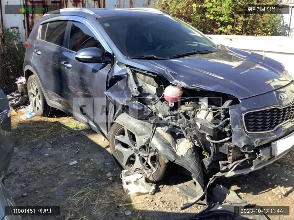 Photo 2 of 10: 2017 Kia Sportage, VIN KNAPM813BJK362792 — Korean insurance auction