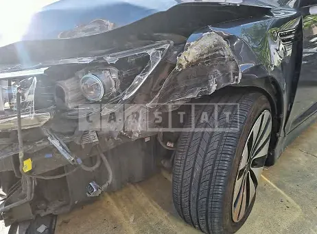 Photo 2 of 17: 2015 Kia K5, VIN KNAGL419BFA587602 — Korean insurance auction