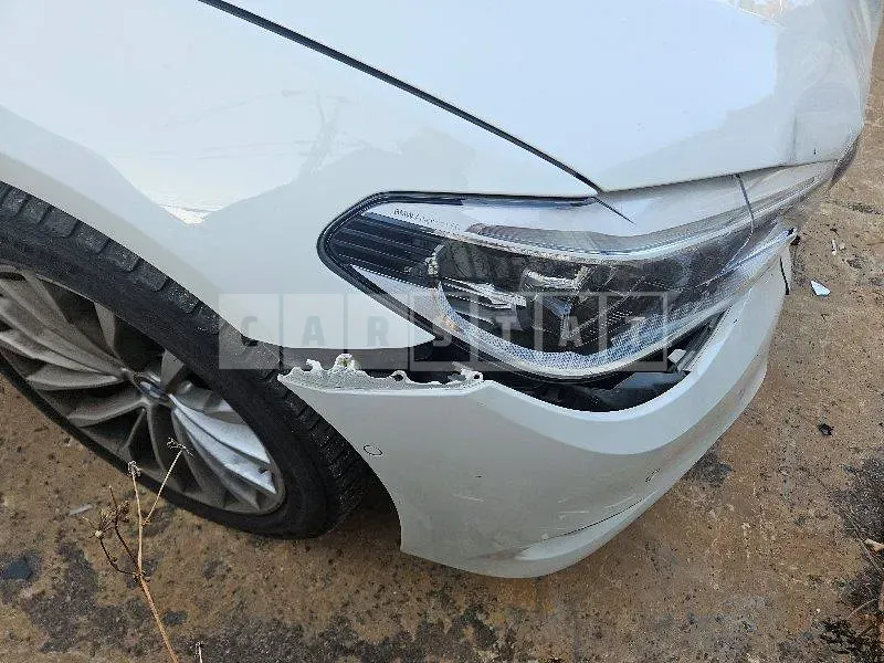 Photo 2 of 21: 2018 BMW 520d — Korean insurance auction