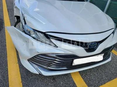 Photo 1 of 5: 2018 Toyota Camry Hybrid, VIN JTNB21HK0J3011932 — Korean insurance auction