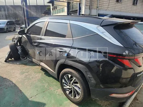 Photo 2 of 12: 2022 Hyundai Tucson — Korean insurance auction