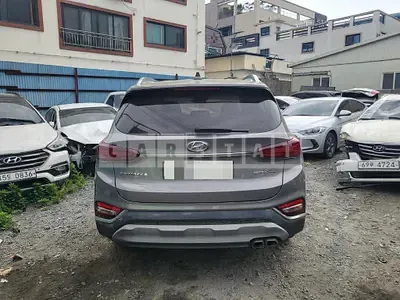 Photo 1 of 11: 2018 Hyundai Santa Fe 2.0 (4WD), VIN KMHS381BDKU018764 — Korean insurance auction