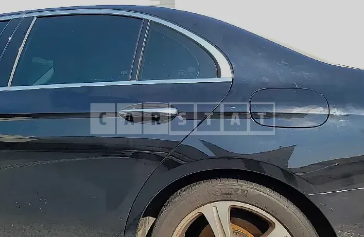 Photo 2 of 9: 2017 Mercedes-Benz E220d, VIN WDDZF0EB1HA068237 — Korean insurance auction