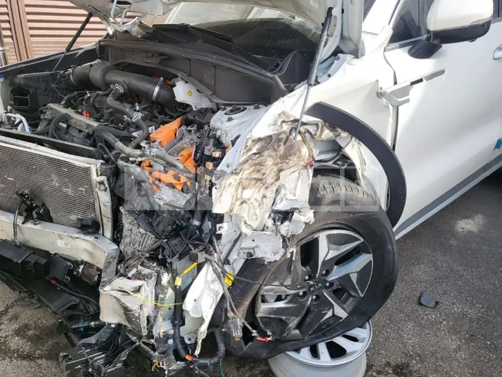 Photo 2 of 7: 2021 Kia Sorento, VIN KNARH81GBMA031367 — Korean insurance auction