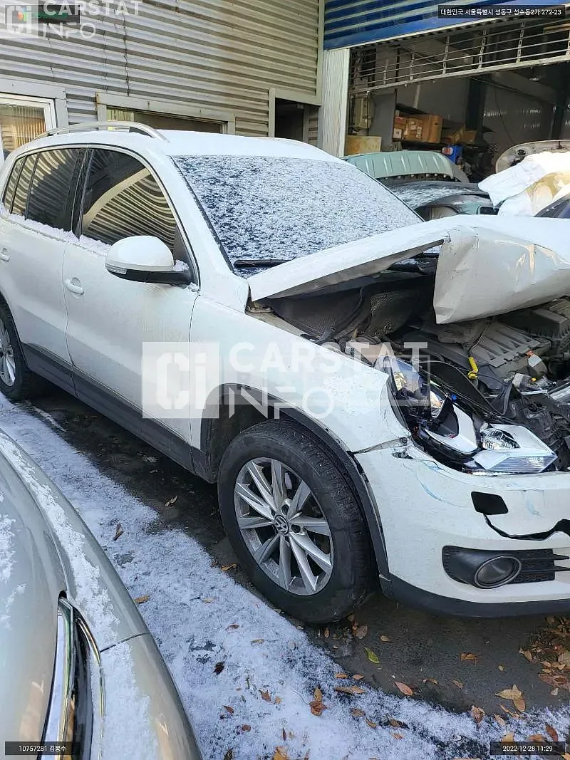 Photo 2 of 13: 2015 Volkswagen Tiguan 2.0 TDI BMT, VIN WVGZZZ5NZFW565657 — Korean insurance auction