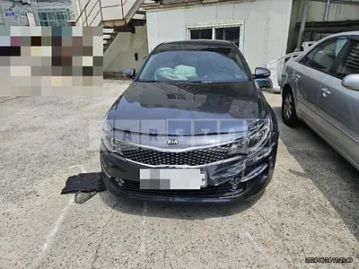 Photo 1 of 14: 2015 Kia K5 2.0 — Korean insurance auction