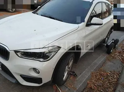 Photo 1 of 13: 2016 BMW X1 xDrive18d, VIN WBAHT9108G5F15189 — Korean insurance auction