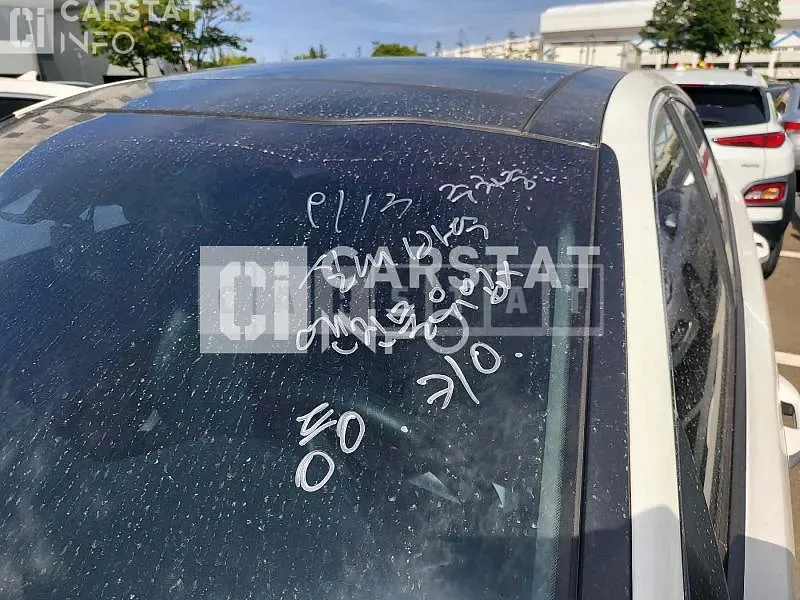 Photo 2 of 13: 2019 Kia K5, VIN KNAGU411BLA360135 — Korean insurance auction