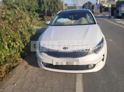 Photo 1 of 6: 2015 Kia K5, VIN KNAGX411BGA007421 — Korean insurance auction