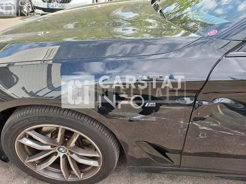 Photo 2 of 14: 2017 BMW 520d, VIN WBAJC5103HG858960 — Korean insurance auction