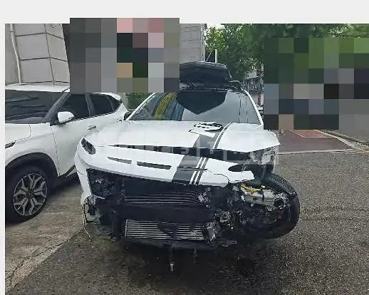 Photo 2 of 17: 2021 Hyundai Kona — Korean insurance auction