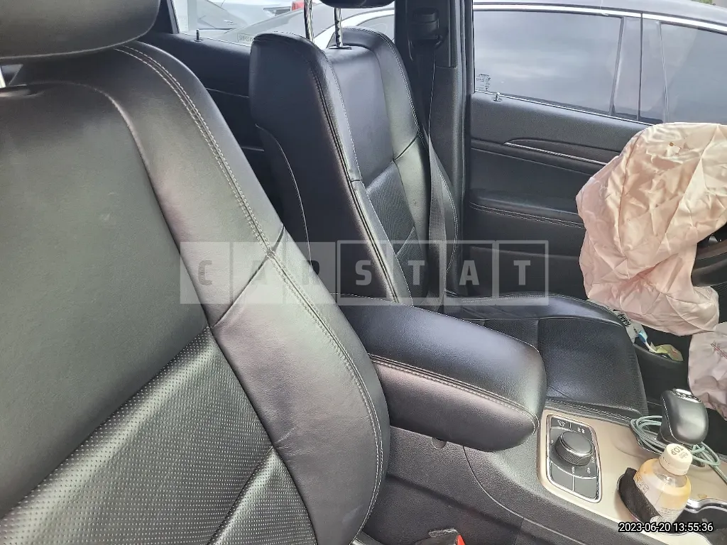 Photo 2 of 50: 2015 Jeep Straw Grand Cherokee, VIN 1C4RJFBM1FC776944 — Korean insurance auction