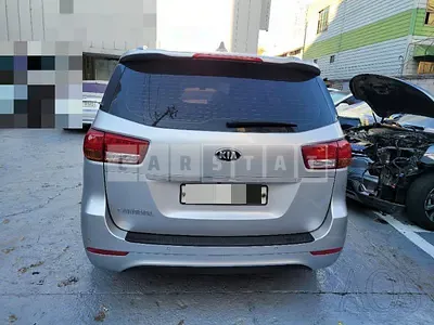 Photo 1 of 25: 2015 Kia Carnival 11 -Seater — Korean insurance auction