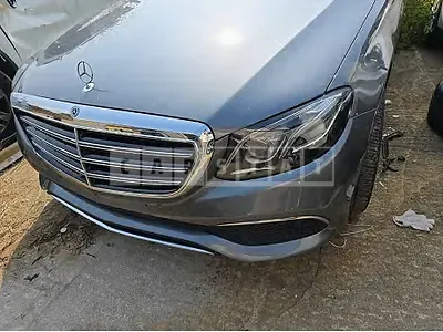 Photo 1 of 26: 2019 Mercedes-Benz E300 4Matic — Korean insurance auction