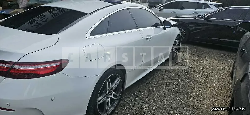 Photo 2 of 15: 2019 Mercedes-Benz E220 d Coupe — Korean insurance auction
